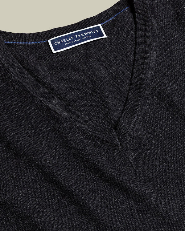 Merino V-Neck Sweater - Charcoal Gray