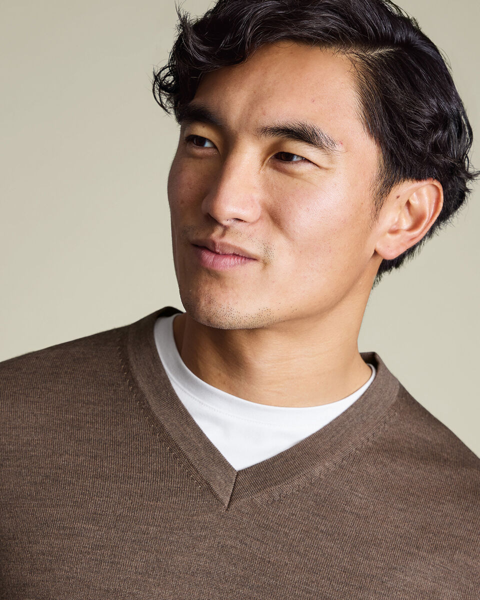 Pure Merino V-Neck Sweater – Mocha