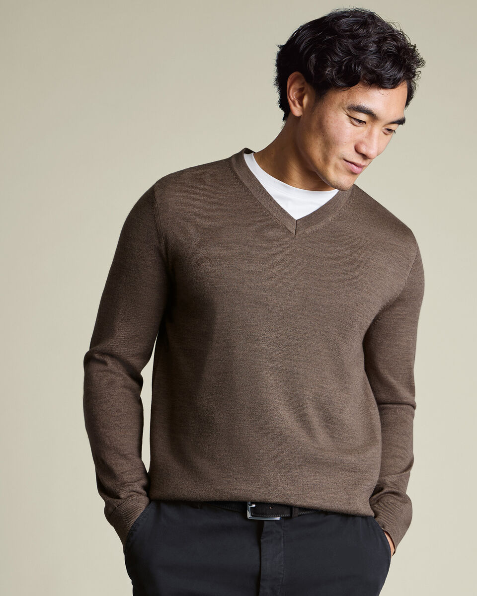Pure Merino V-Neck Sweater – Mocha Main image