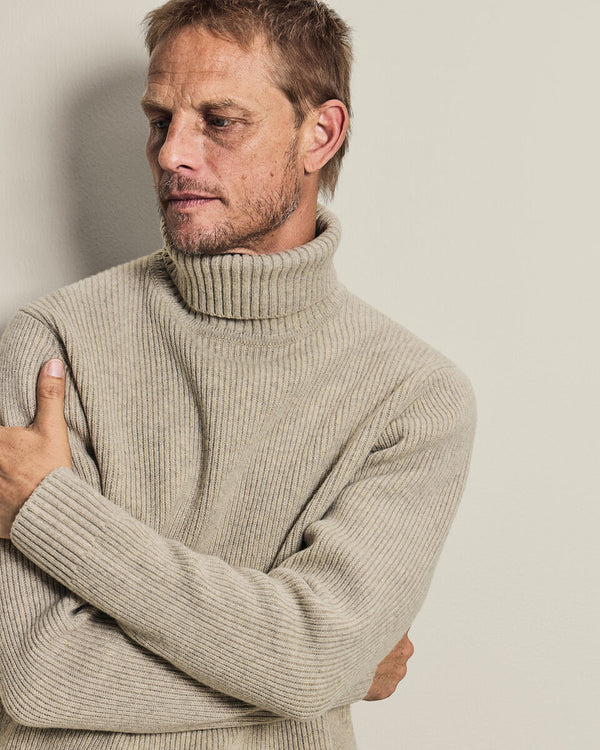 Chunky Pure Merino Turtleneck Sweater - Oatmeal