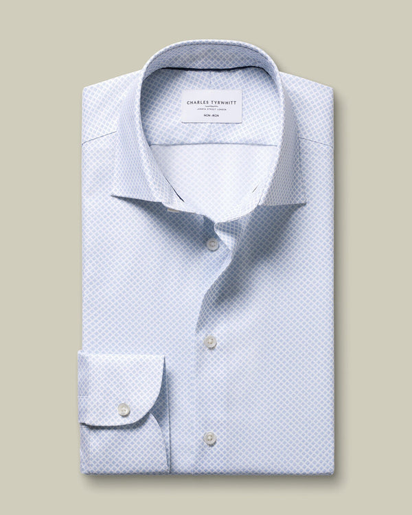 Non-Iron Geometric Print Shirt – White & Sky Blue